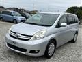 2013 Toyota Isis