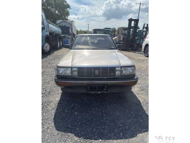 1990 Toyota Crown