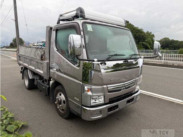 2015 Mitsubishi Canter
