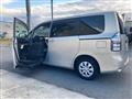 2011 Toyota Voxy