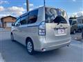 2011 Toyota Voxy