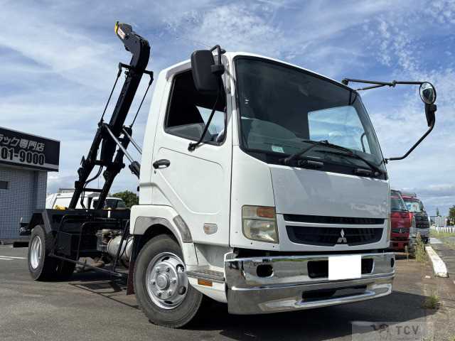 2009 Mitsubishi Fighter