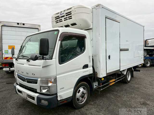 2017 Mitsubishi Canter