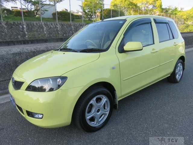 2004 Mazda Demio