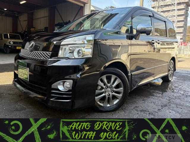 2013 Toyota Voxy