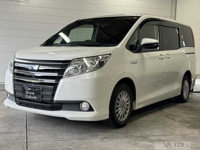 2015 Toyota Noah
