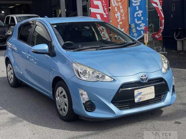 2016 Toyota AQUA