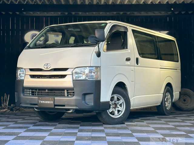 2015 Toyota Hiace Van