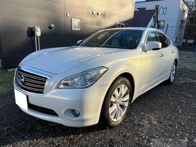 2010 Nissan Fuga