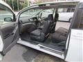 2005 Toyota Isis