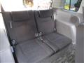 2005 Toyota Isis