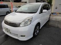 2005 Toyota Isis