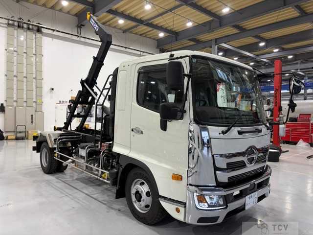 2025 Hino Hino Others