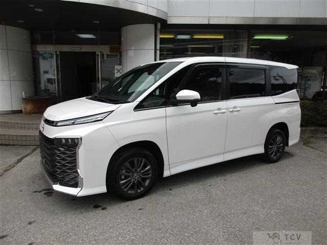 2024 Toyota Voxy