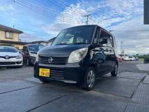 2011 Nissan ROOX