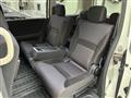 2009 Nissan Serena