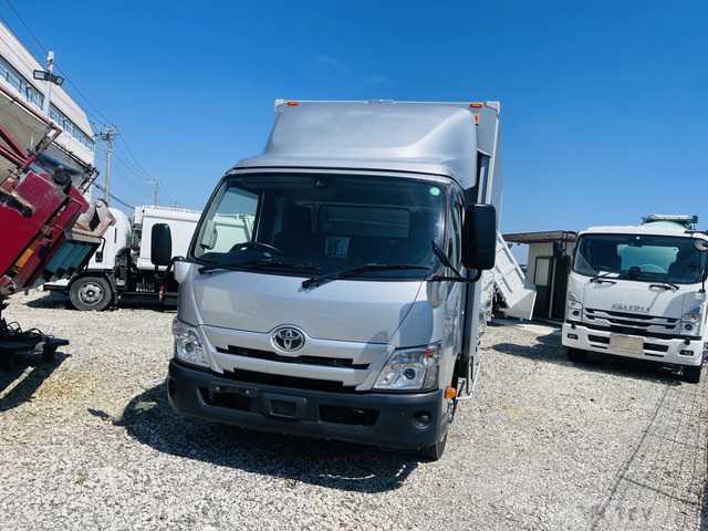 2024 Hino Dutro