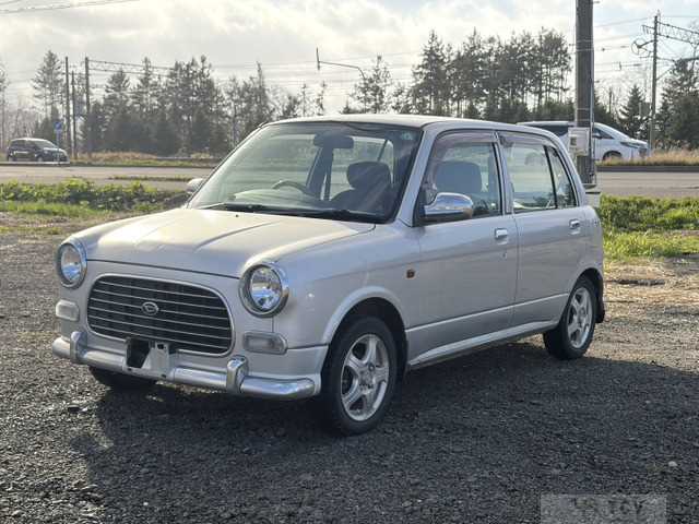 2000 Daihatsu Miragino