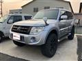 2013 Mitsubishi Pajero