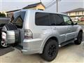 2013 Mitsubishi Pajero