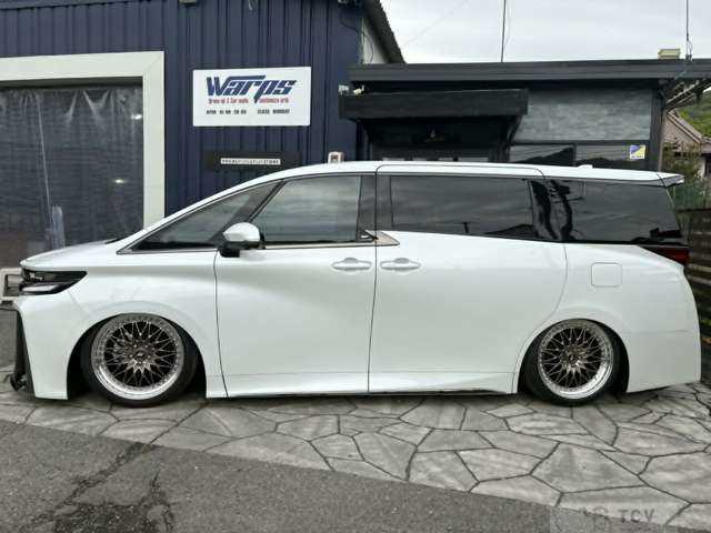 2024 Toyota Vellfire