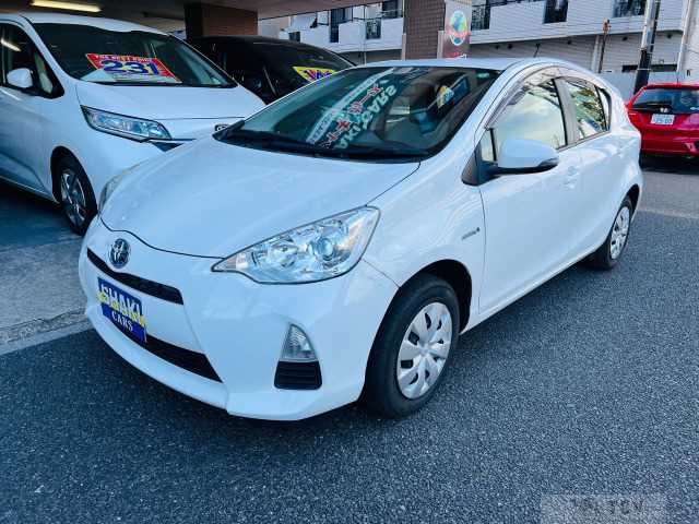 2014 Toyota AQUA