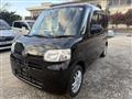 2011 Daihatsu Tanto