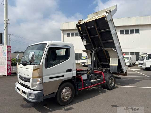 2015 Mitsubishi Canter