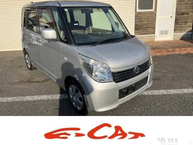 2011 Nissan ROOX