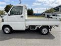 2004 Mitsubishi Minicab Truck