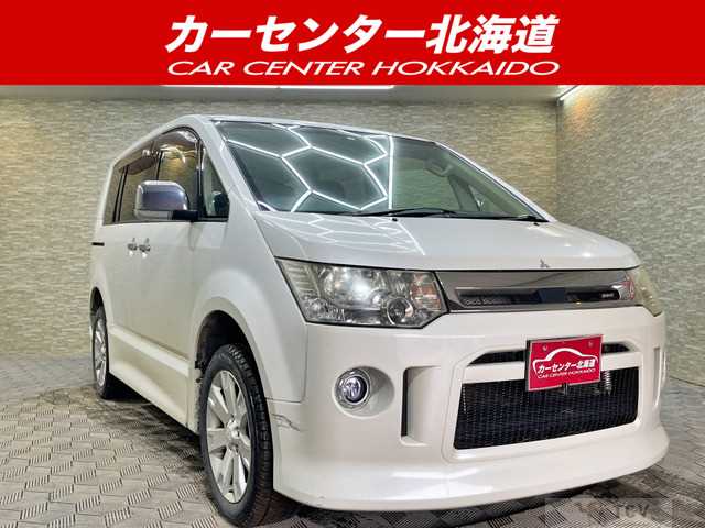 2011 Mitsubishi Delica D5