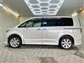 2011 Mitsubishi Delica D5
