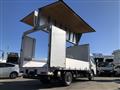 2016 Mitsubishi Canter