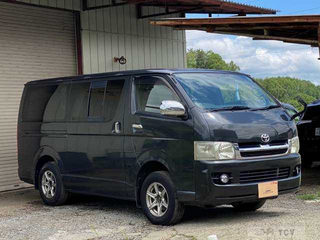 2005 Toyota Hiace Van
