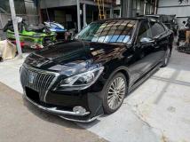 2017 Toyota Crown Majesta