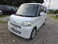 2011 Daihatsu Tanto