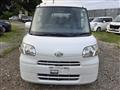 2011 Daihatsu Tanto