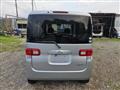 2011 Daihatsu Tanto