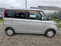 2009 Nissan ROOX