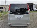 2009 Nissan ROOX