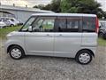 2009 Nissan ROOX