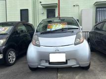 2010 Mitsubishi i