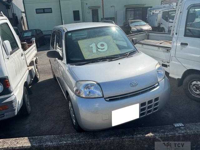2011 Daihatsu Esse