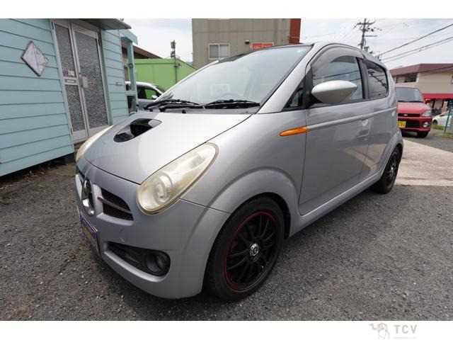 2004 Subaru R2