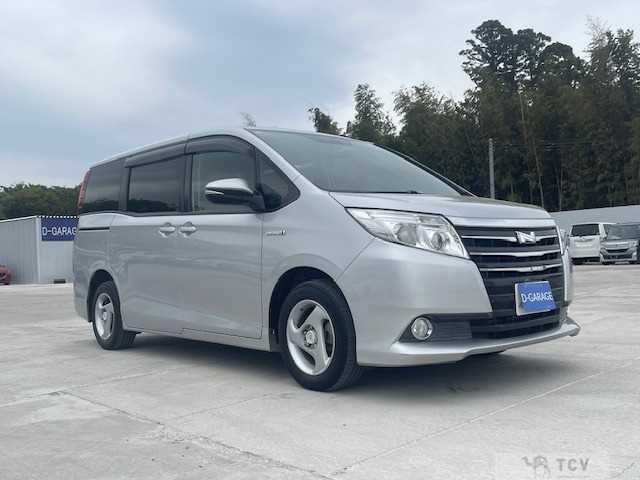 2015 Toyota Noah