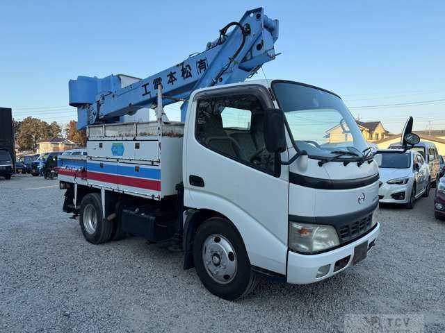 2004 Hino Dutro