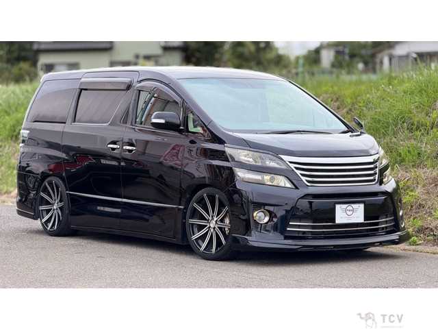 2013 Toyota Vellfire