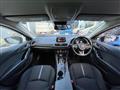 2017 Mazda Axela
