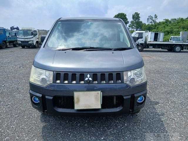 2008 Mitsubishi Delica D5