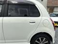 2005 Daihatsu Miragino